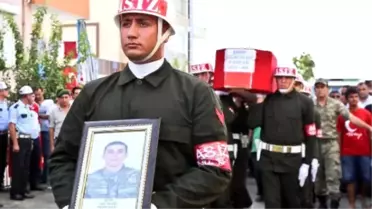 Dağlıca Şehidi Uğur Yıldız'ın Cenazesinde Gözyaşları Sel Oldu