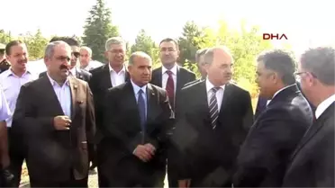 Ereğli Dağlıca Şehidi Uzman Çavuş Köseoğlu'nu Eşi Asker Selamıyla Karşıladı