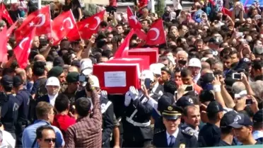 Kırıkkaleli Şehit Polisler Son Yolculuğuna Uğurlandı