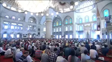 Cuma Hutbesinde 'Birlik, Beraberlik ve Kardeşlik' Çağrısı