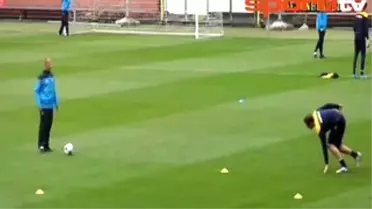 Elmander Geri Döndü!