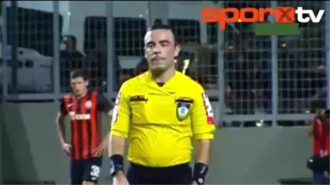 Lucescu'nun Sinirlenip Sahaya Girdi!
