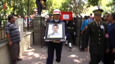 Dağlıca'da Şehit Olan Sözleşmeli Piyade Er Resul Coşkun Son Yolculuğuna Uğurlandı