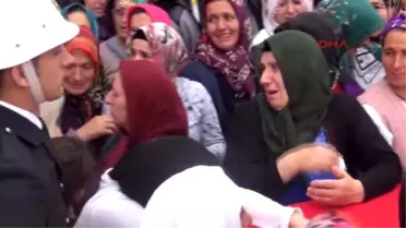 Trabzon, Şehidini Son Yolculuğuna Uğurladı