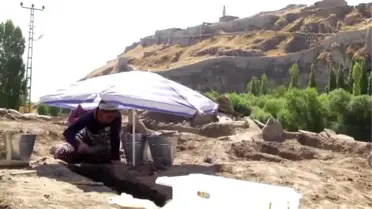Van'da 7 Bin Yıllık Yaşamın İzleri Sürülüyor