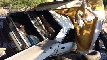 Otomobil Kavun Tezgahına Çarptı: 1 Yaralı