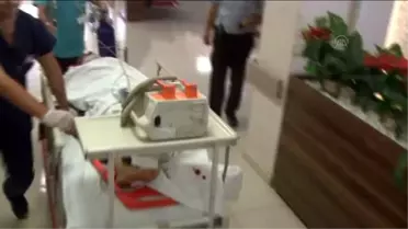 Trafik Kazası: 2 Ölü, 6 Yaralı - Hastane