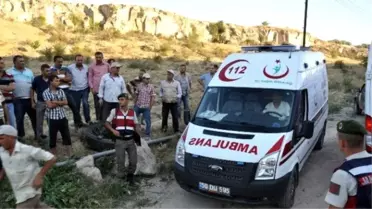 Define Ararken Ölen 3 Kişiden İkisinin Cesedi, Saatlerce Süren Çalışma Sonrasında Kuyudan Çıkarıldı