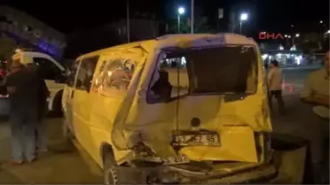 Yozgat'ta Freni Boşalan Kamyon Kavşakta Bekleyen Otomobillerin Arasına Daldı