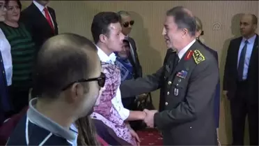 Genelkurmay Başkanı Orgeneral Akar Gazilerle Buluştu