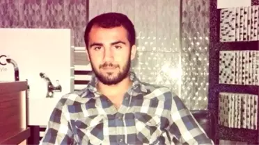 Trafik Kazasında Ölen Üniversite Öğrencisinin Diplomasını Annesi Aldı
