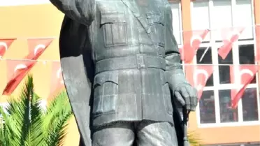 AK Parti Rize Milletvekili Ayar; 'Atatürk veya Atatürk Büstü ile AK Parti'nin Hiçbir Sorunu Yoktur'