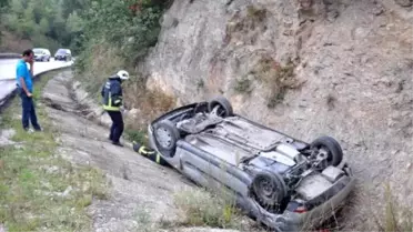 Emniyet Kemeri Hem Sürücüyü Hem de Kafesteki Muhabbet Kuşunu Kurtardı