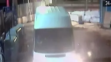 Kurbanlık Boğaların Çalınma Anı Güvenlik Kamerasında