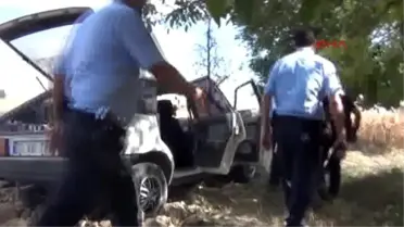 Karaman'da Polis Memuru Hırsızlık Şüphelisi Etkisiz Hale Getirilirken Omzundan Vuruldu