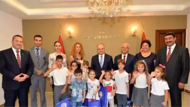 Öğretmen ve Öğrencilerden Vali Çakacak'a Ziyaret