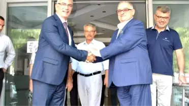 Başkan Kale, MHP'li Azbazdar'ı Ağırladı