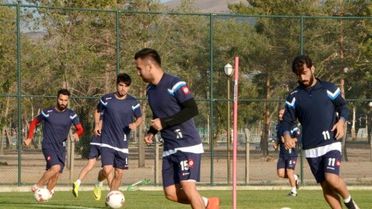 Dadaşlar, Erzin Belediye Spor Maçının Hazırlıklarına Başladı