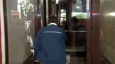 Gazeteci Meslektaşları Ahmet Hakan'ı Ziyaret Etti