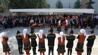 Bolvadin'de İlköğretim Haftası Kutlaması Yapıldı