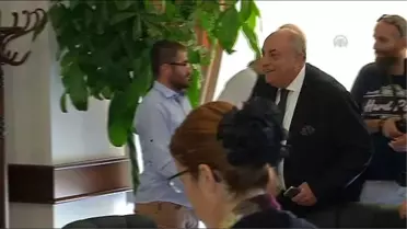 Başbakan Yardımcısı Türkeş, Gazetecilerle Bir Araya Geldi