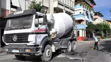 Beton Mikserinin Çarptığı 78 Yaşındaki Bisikletli Yaralandı