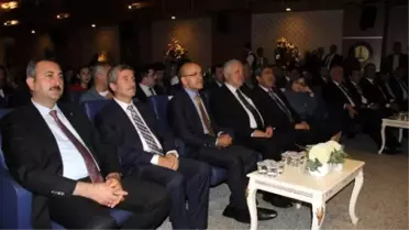 Bakan Şimşek: 'Biz Demokrasi, Hak, Özgürlükleri İyileştirirken Bazıları da Türkiye'yi Bölme...