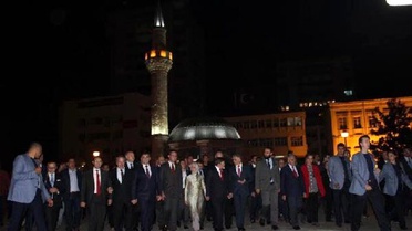 Başbakan: Kaçaklarla Dava Adamlarını Ayıracak Mısınız? (3)