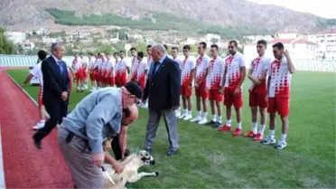 Hakemler, Sezonu Kurban Keserek Açtı