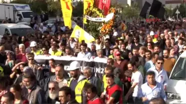 Teröre Karşı Yürürken Çöp Konteynerlerine Bile Baktılar...