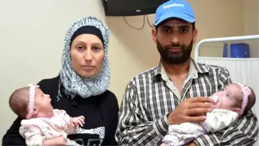 Suriyeli Çiftin Çocuk Sevinci