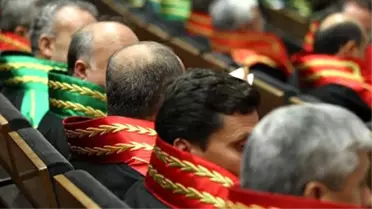 HSYK 156 Hakim ve Savcının Görev Yerini Değiştirdi