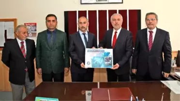 Kütahya Belediyesi'nden 3 Bin 500 Öğrenciye Kırtasiye Yardımı