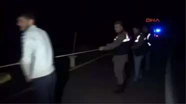 Otomobiliyle Uçuruma Yuvarlandı, Cesedini Kız Arkadaşı Buldu