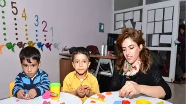 Zarokistan Oyun Odalarında Ders Zili Çaldı