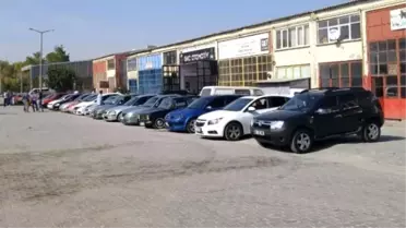 Otomobil Sevdalıları Açılışa Katıldı
