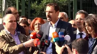 Adliye Önünde Tahir Elçi'ye Destek Açıklaması