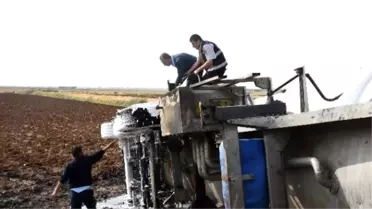 Nusaybin'de Akaryakıt Yüklü Tanker Devrildi: 1 Yaralı