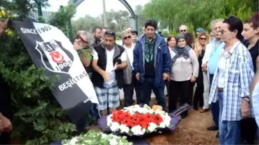 Yönetmen Memduh Ün, Bodrum'da Toprağa Verildi