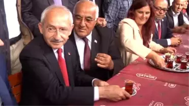 Kılıçdaroğlu, Menderes'in Doğduğu Mahalleyi Ziyaret Etti