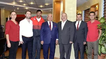 Mersin Büyükşehir Fenerbahçeli Angel'le Anlaştı