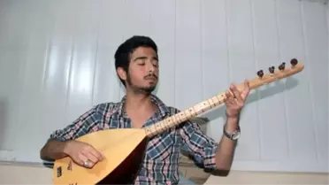Ozan Arif Atılgan Eskişehir Ülkü Ocaklarına Konuk Oldu