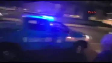 Zabıta Tarafından Pankartları Sökülen Saadet Partililer Gaziosmanpaşa Belediyesi'ni Protesto Etti