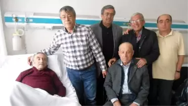 Eskişehir Emirdağlılar Derneği'nden Yazar Halil Erenoğlu'na Geçmiş Olsun Ziyareti