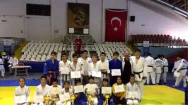 Judo Turnuvasında Büyükşehir Farkı