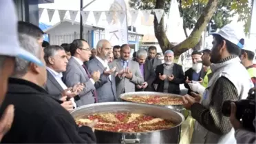 Kahta'da 2 Bin Kişiye Aşure Dağıtıldı