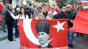 Eskişehir'de Binlerce Kişi Cumhuriyet İçin Yürüdü