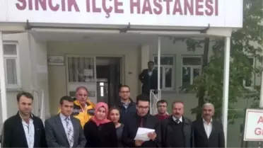 Sincik'te Sağlıkçılar Terörü Protesto Etti
