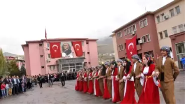 Van, Hakkari, Bitlis'te Cumhuriyet Coşkusu