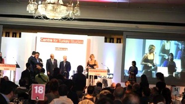 Daily Hürriyet Columnist Receives Social Success Award From English Organization